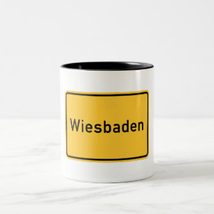 Tasse 2 Couleurs Panneau routier de Wiesbaden, Allemagne