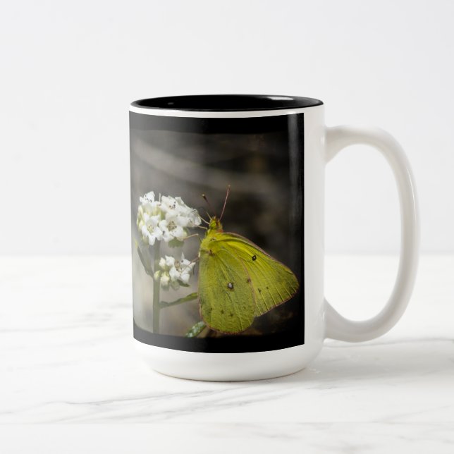 Tasse 2 Couleurs Papillon jaune (Droit)