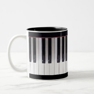 Tasse 2 Couleurs Piano Keys par Leslie Harlow