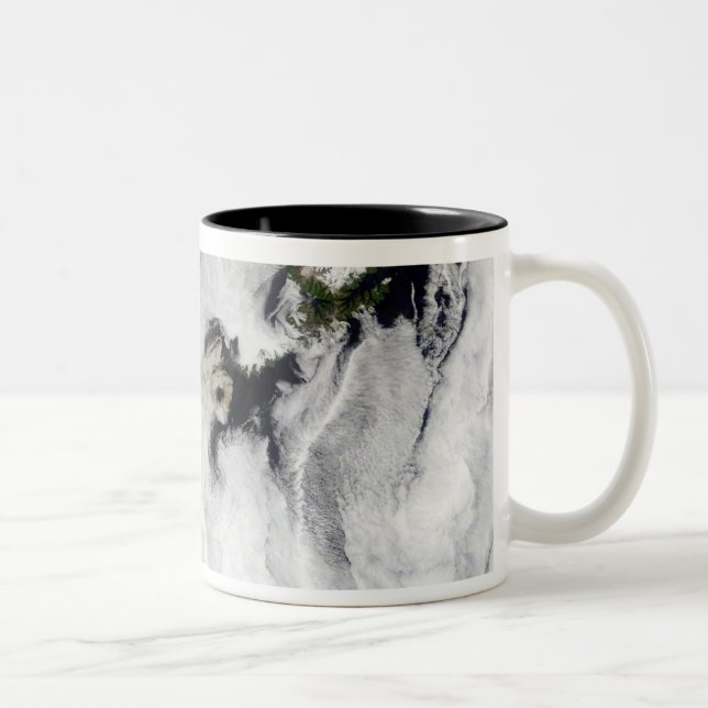 Tasse 2 Couleurs Plume du volcan Okmok, îles Aléoutiennes (Droit)