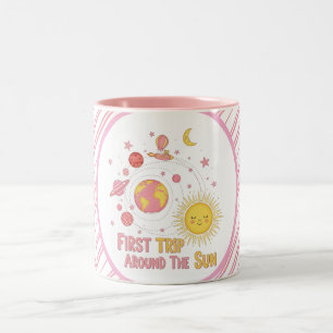 Tasse 2 Couleurs Premier Voyage Autour De La Sun Girl 1st. Fête d'a