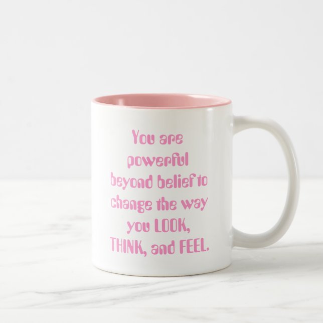 Tasse 2 Couleurs Puissant au delà de la croyance (Droit)