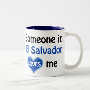 Tasse 2 Couleurs Quelqu'un au Salvador m'aime