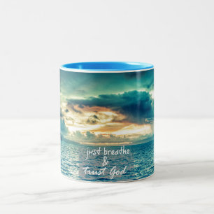 Tasse 2 Couleurs Respire et faire confiance à Dieu Citation de la f