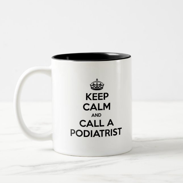 Tasse 2 Couleurs Restez calme et appelez un podiatre (Gauche)