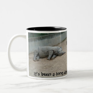 Tasse 2 Couleurs Rhinocéros de pose fatigué c'a été une longue