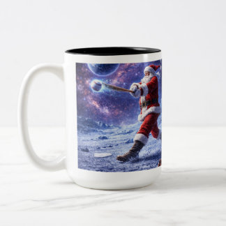 Tasse 2 Couleurs Santa Plays Baseball on Blue Moon