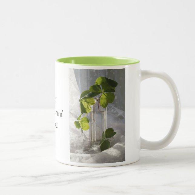 Tasse 2 Couleurs Shamrocks dans une bouteille Vintage (Droit)