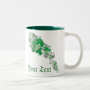 Tasse 2 Couleurs Shamrocks irlandais de Falling