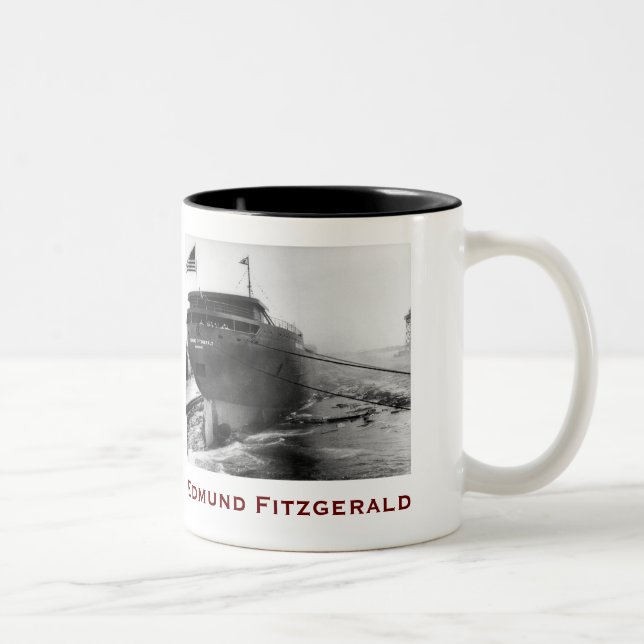 Tasse 2 Couleurs The Edmund Fitzgerald with Crew Names (Droit)