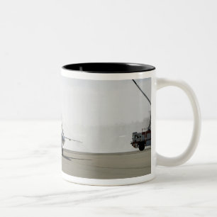 Tasse 2 Couleurs Un avion F-18