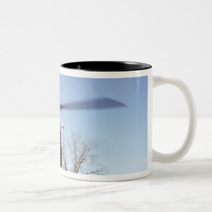 Tasse 2 Couleurs Un CV-22 Osprey se prépare à décoller