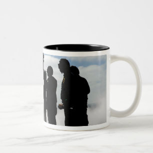 Tasse 2 Couleurs Un membre d'équipage de poste de pilotage