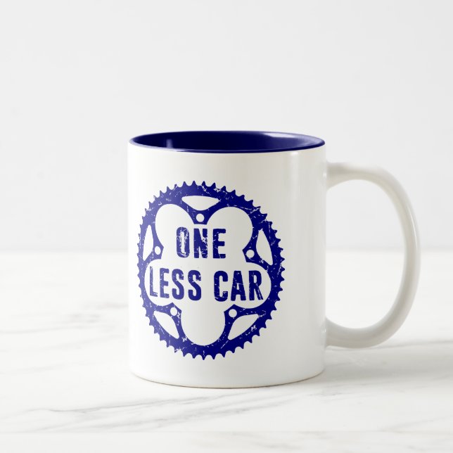 Tasse 2 Couleurs Une voiture de moins (Droit)