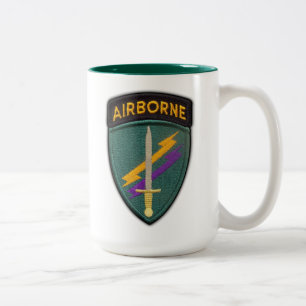 Tasse 2 Couleurs USACAPOC (A) vétérinaire spécial de vétérans