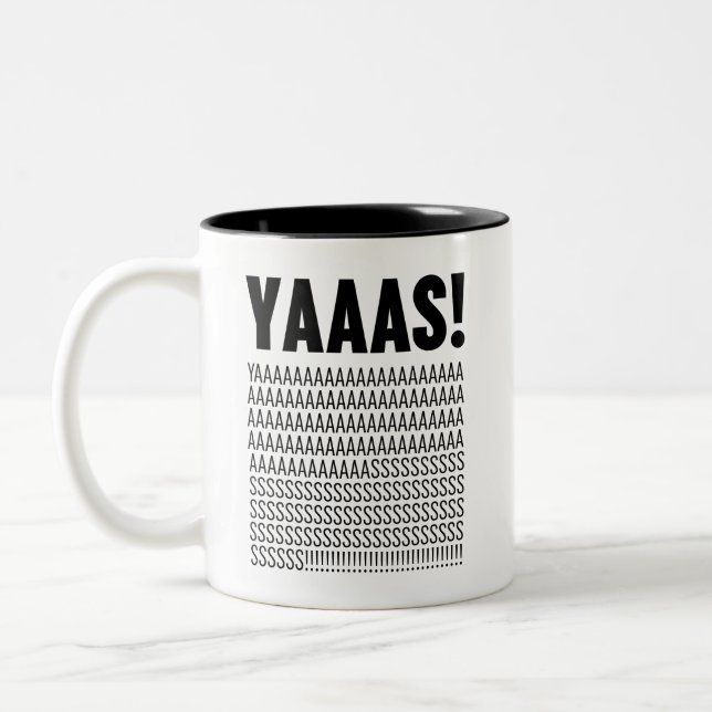 Tasse 2 Couleurs Yaaas Typographie Noire (Gauche)