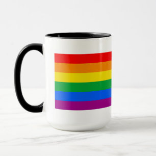Tasse à café avec drapeau traditionnel de la fiert