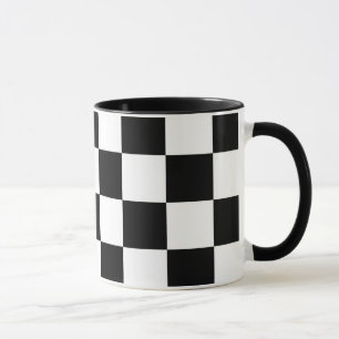 Tasse à damiers noir et blanc