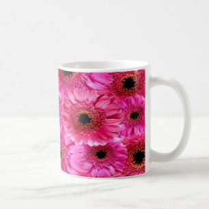 Tasse à motif de gerbera marguerite rose vibrant  