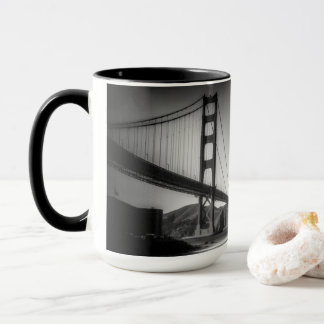 Tasse À travers la baie golden gate bridge San Francisco