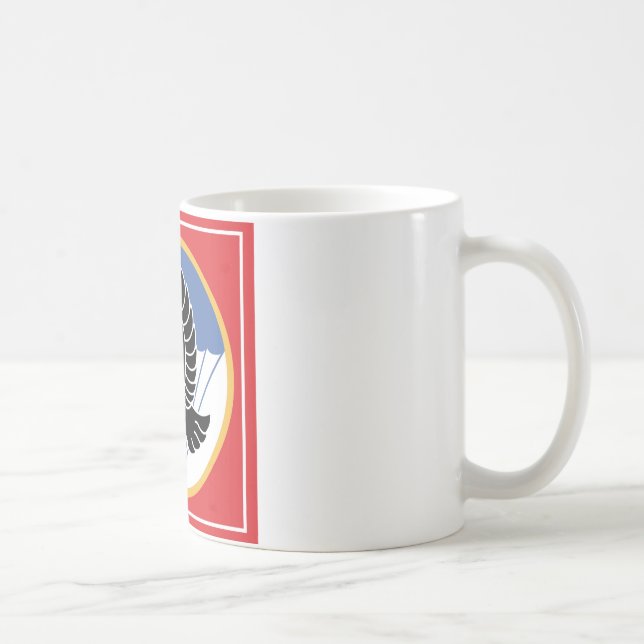 tasse aéroportée du Vietnam (Droite)