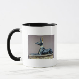 Tasse Anubis, un dieu égyptien des morts d'un coffre