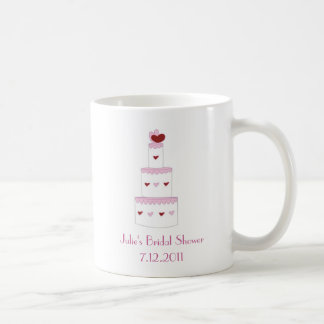 Tasse assez rose de faveur de Fête de la mariée de