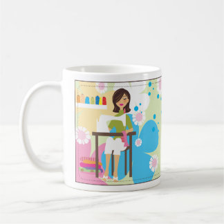 Tasse astucieuse de fille