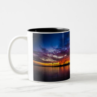 Tasse - Auftrag-Bucht-Regenbogen-Sonnenuntergang