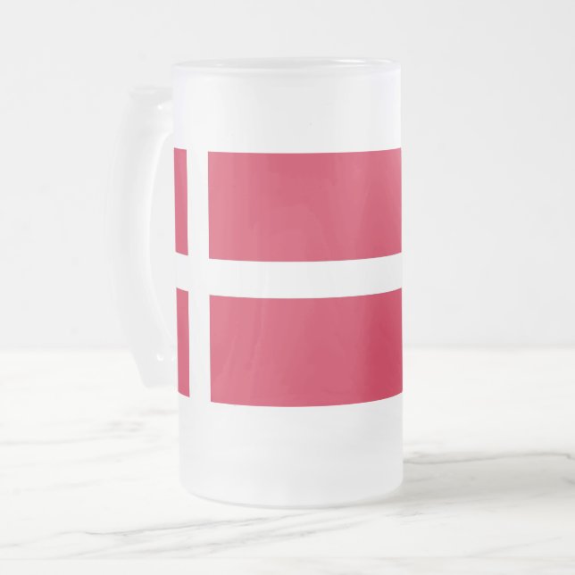 Tasse aus mattiertem Glas mit dänischer Flagge (Vorderseite Links)
