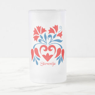 Tasse avec le motif slovène dans des couleurs