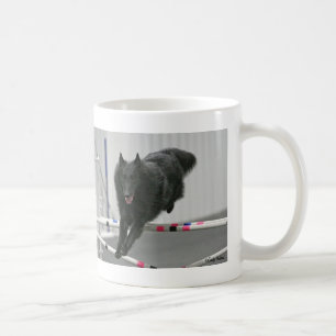 Tasse belge d'agilité de chien de berger