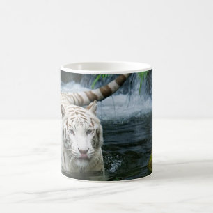 Tasse blanche de tigre