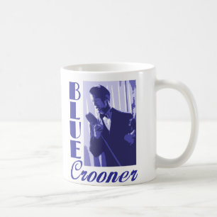 Tasse bleue de chanteur de charme