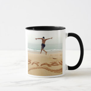 Tasse BRÉSIL. Homme torse nu portant un maillot de bain