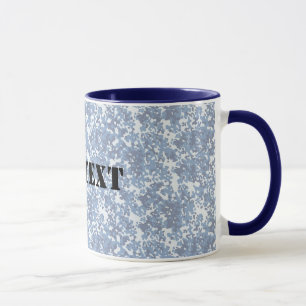 Tasse Camouflage bleu ciel numérique (éclairé)