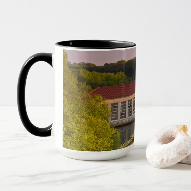 Tasse Centrale et barrage du parc Highland (Avec donut)