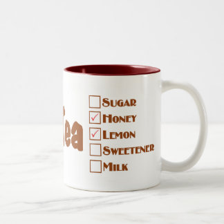 Tasse chaude du thé de la maman : Thé chaud avec