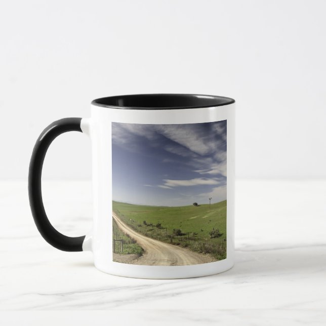 Tasse Chemin d'exploitation tortillant entre les champs (Gauche)
