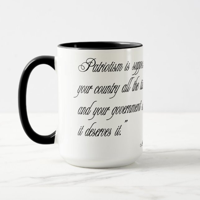 Tasse Citation de patriotisme de Mark Twain (Gauche)