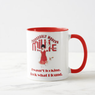 Tasse complètement moderne de Millie