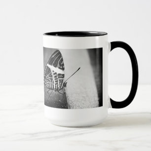 Tasse croisement de papillon