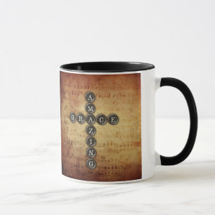 Tasse Croix extraordinaire de grâce sur la feuille de