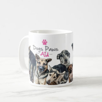 Tasse d'aide de pattes de chiens