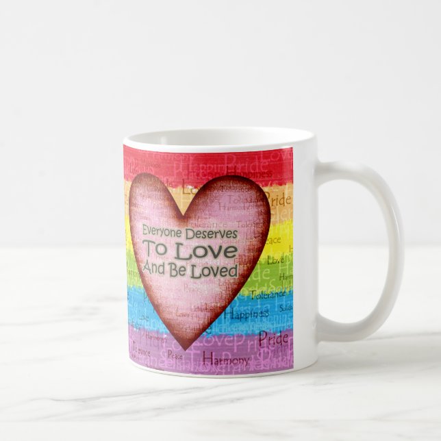 Tasse d'amour de fierté d'arc-en-ciel (Droite)