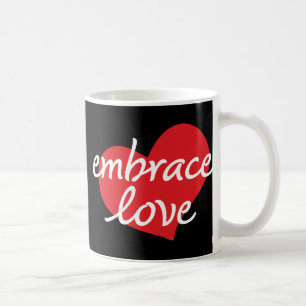 Tasse d'amour d'étreinte