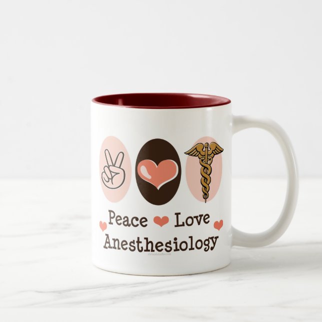 Tasse d'anesthésiologie d'amour de paix (Droit)