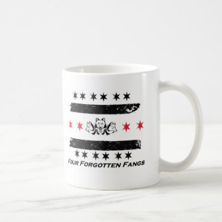 Tasse d'armée de croc oubliée par quatre
