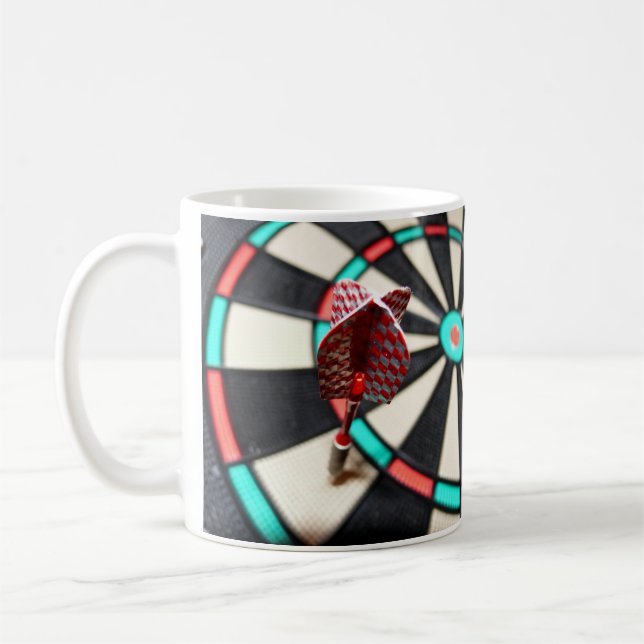 Tasse Dartboard und Dart (Links)