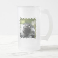 Tasse de bière givrée de singe de Colobus du